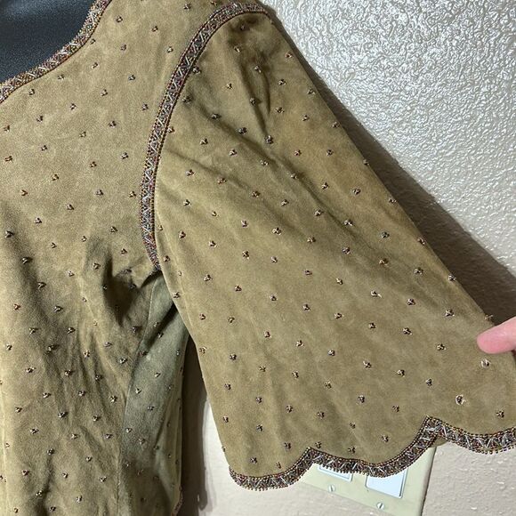 Handmade 100% genuine leather beaded scalloped hippie boho ren faire shirt - Picture 3 of 6